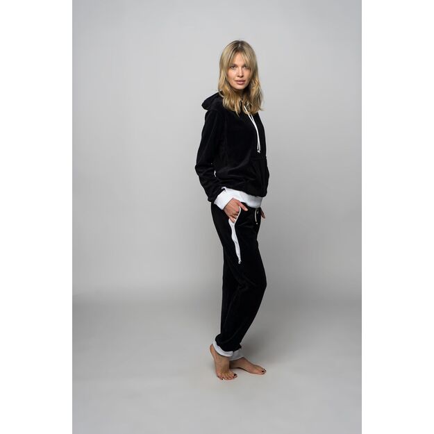 Sofa Killer black women velours lounge wear with white cuff