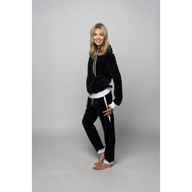 Sofa Killer black women velours lounge wear with white cuff