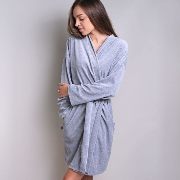 Sofa Killer light grey velours robe