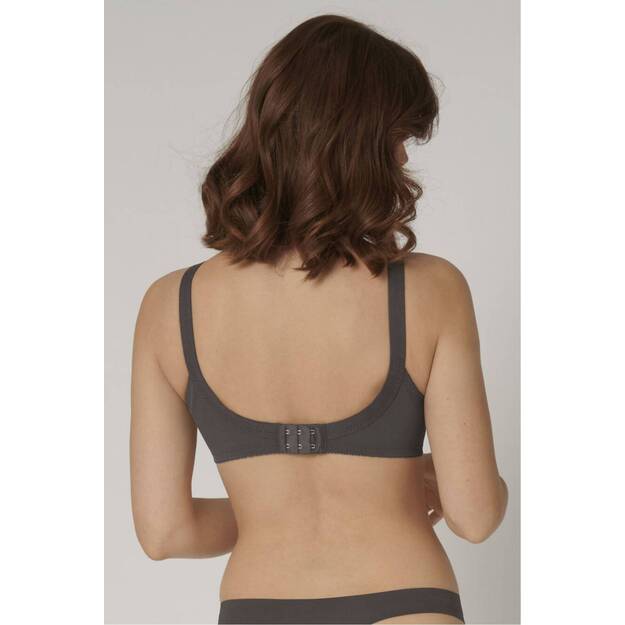 Triumph Doreen Classic Non Wired black The worlds best selling bra!