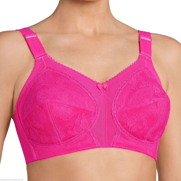 Triumph Doreen Classic Non Wired black The worlds best selling bra!