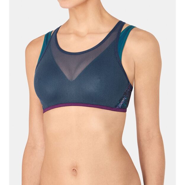 Triumph Women s Triaction Magic Motion Pro Mw Sports Bra